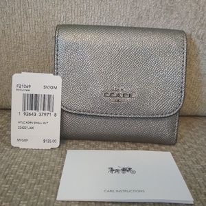 🌸NWT Coach Small Wallet🌸